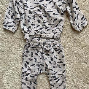 Jessica Simpson 18 month outfit.
